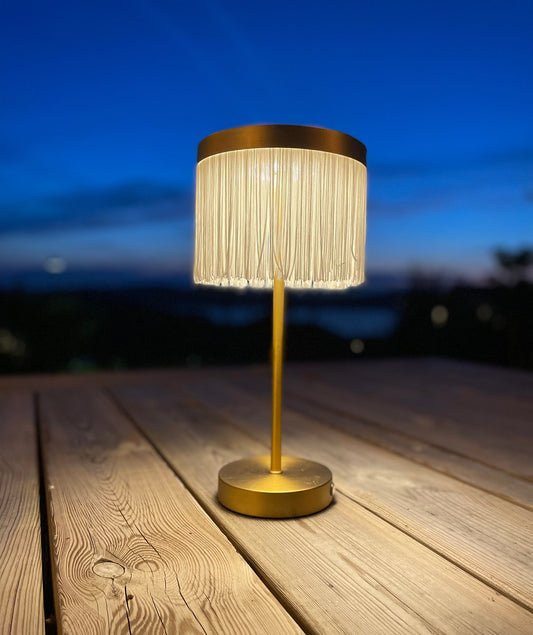 Uppladdningsbar Bordslampa PETIT CHÉRIE