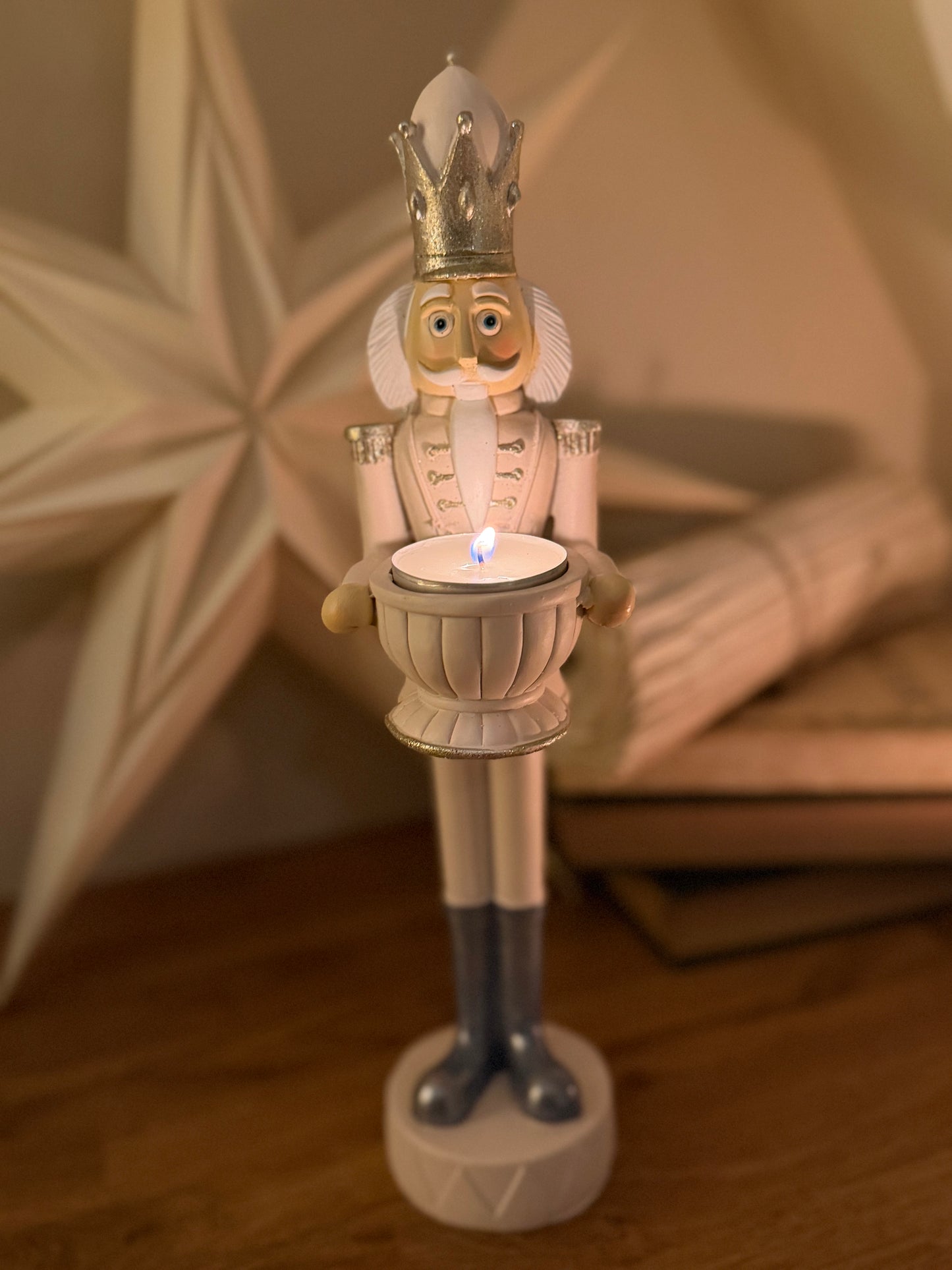 Nötknäppare RIDDARE VALNÖT Ljuslykta